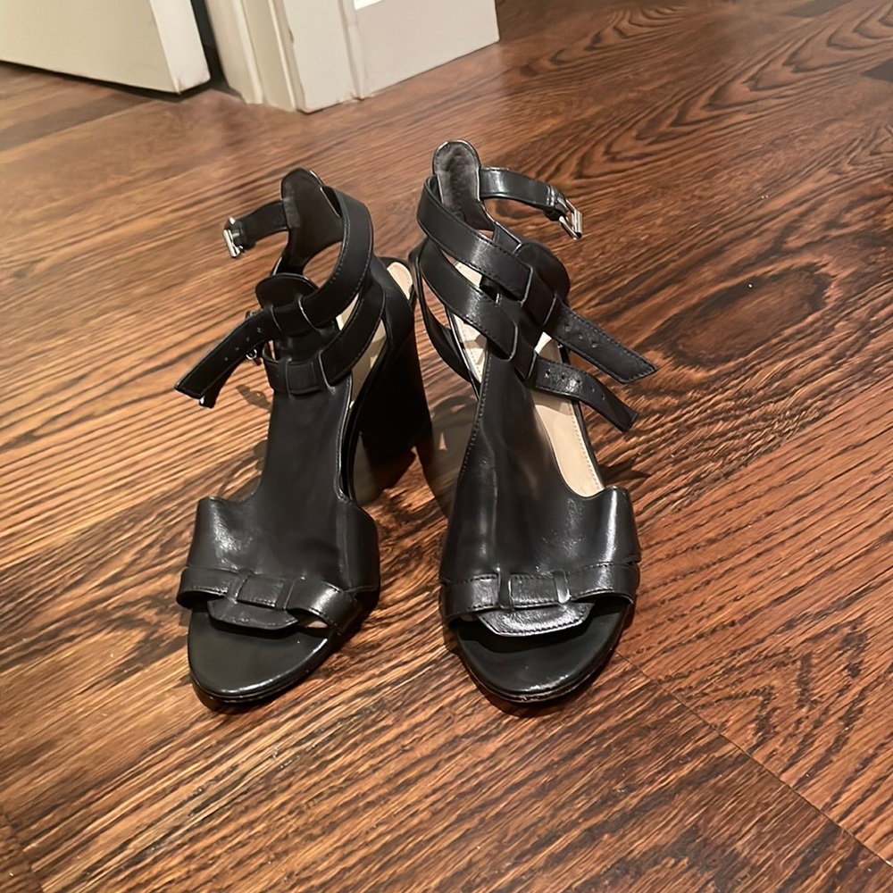 Size 7.5 Via Spiga Black Leather Heels